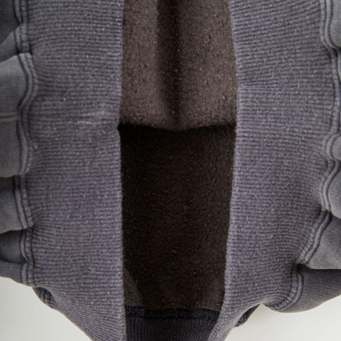 SEDAN ALL-PURPOSE [セダン オールパーパス] スプリットラグランスリーブ スウェットシャツ [SD25F-CT05] CHARCOAL