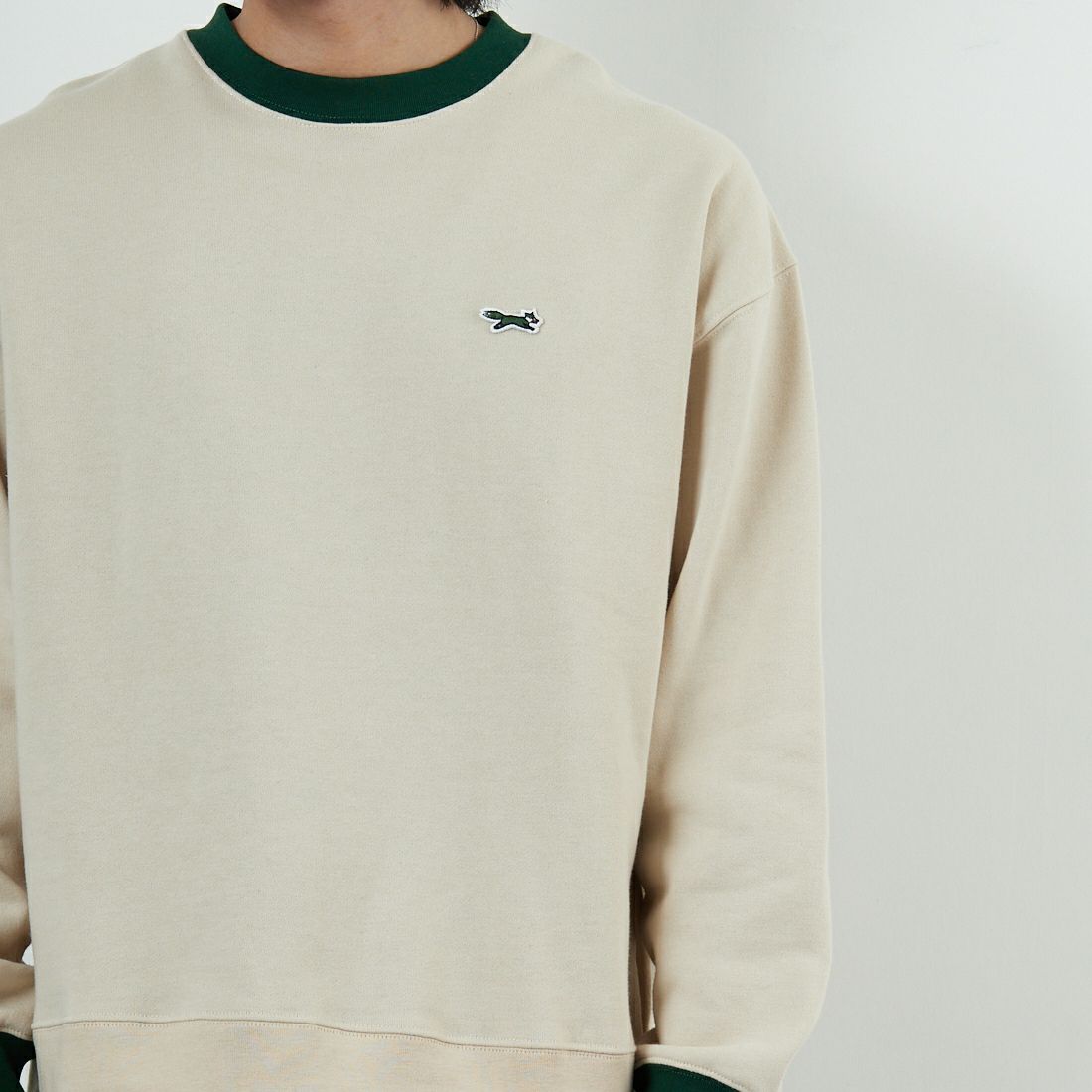 THE FOX [ザフォックス] 別注 ドローコード付きクルーネックスウェット [JFL25AW-01-JF] NAT/GRN &&モデル身長：179cm 着用サイズ：L&&