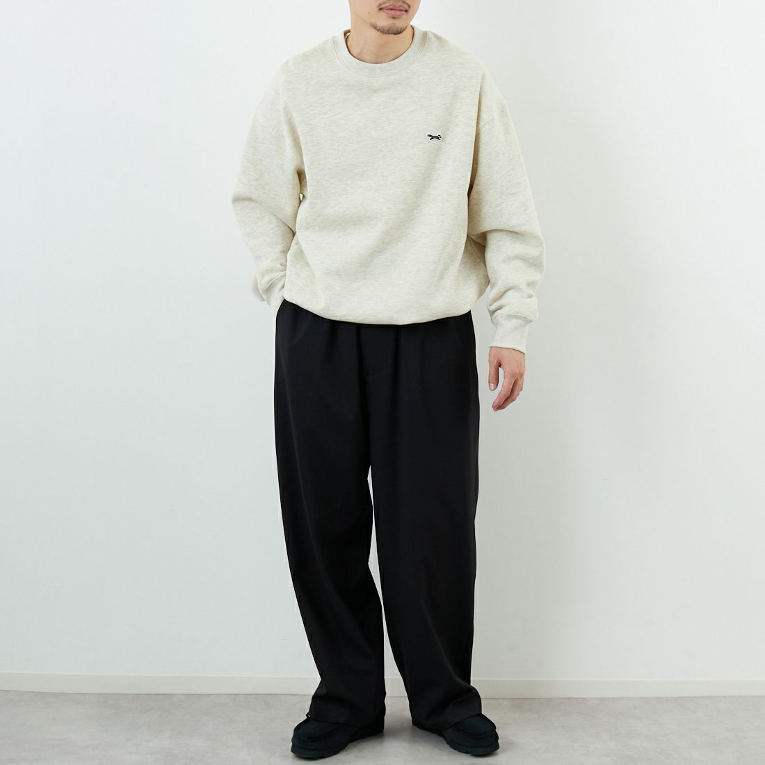 THE FOX [ザフォックス] 別注 ドローコード付きクルーネックスウェット [JFL25AW-01-JF] ASH GRY &&モデル身長：168cm 着用サイズ：L&&