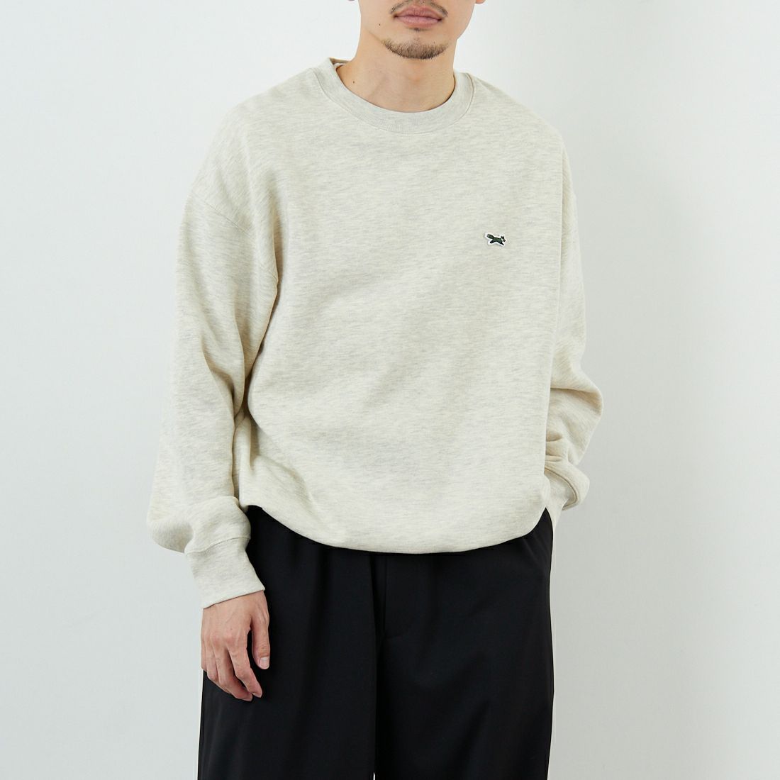 THE FOX [ザフォックス] 別注 ドローコード付きクルーネックスウェット [JFL25AW-01-JF] ASH GRY &&モデル身長：168cm 着用サイズ：L&&