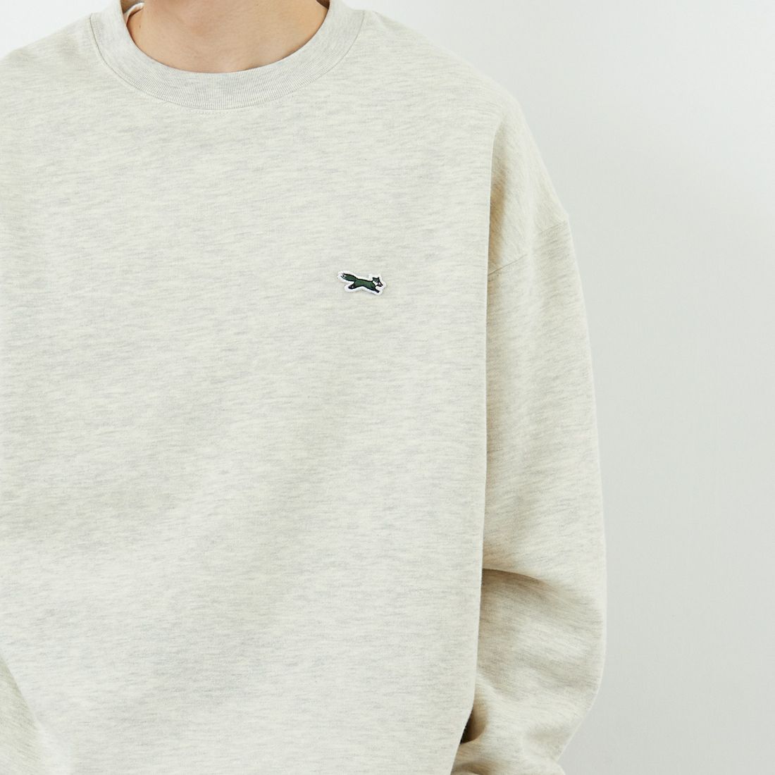 THE FOX [ザフォックス] 別注 ドローコード付きクルーネックスウェット [JFL25AW-01-JF] ASH GRY &&モデル身長：168cm 着用サイズ：L&&