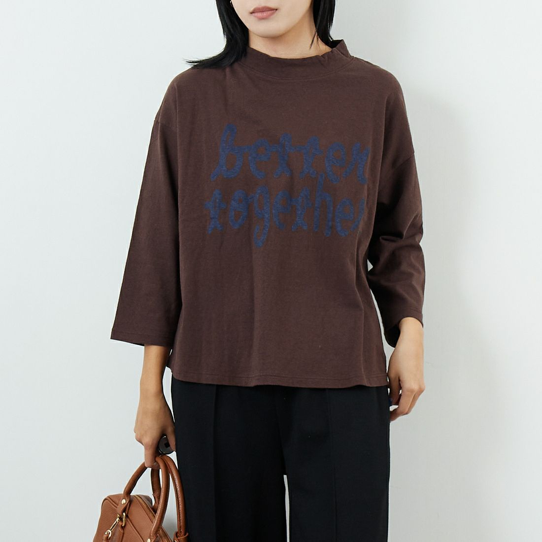 16 BROWN&&モデル身長：167cm 着用サイズ：F&&