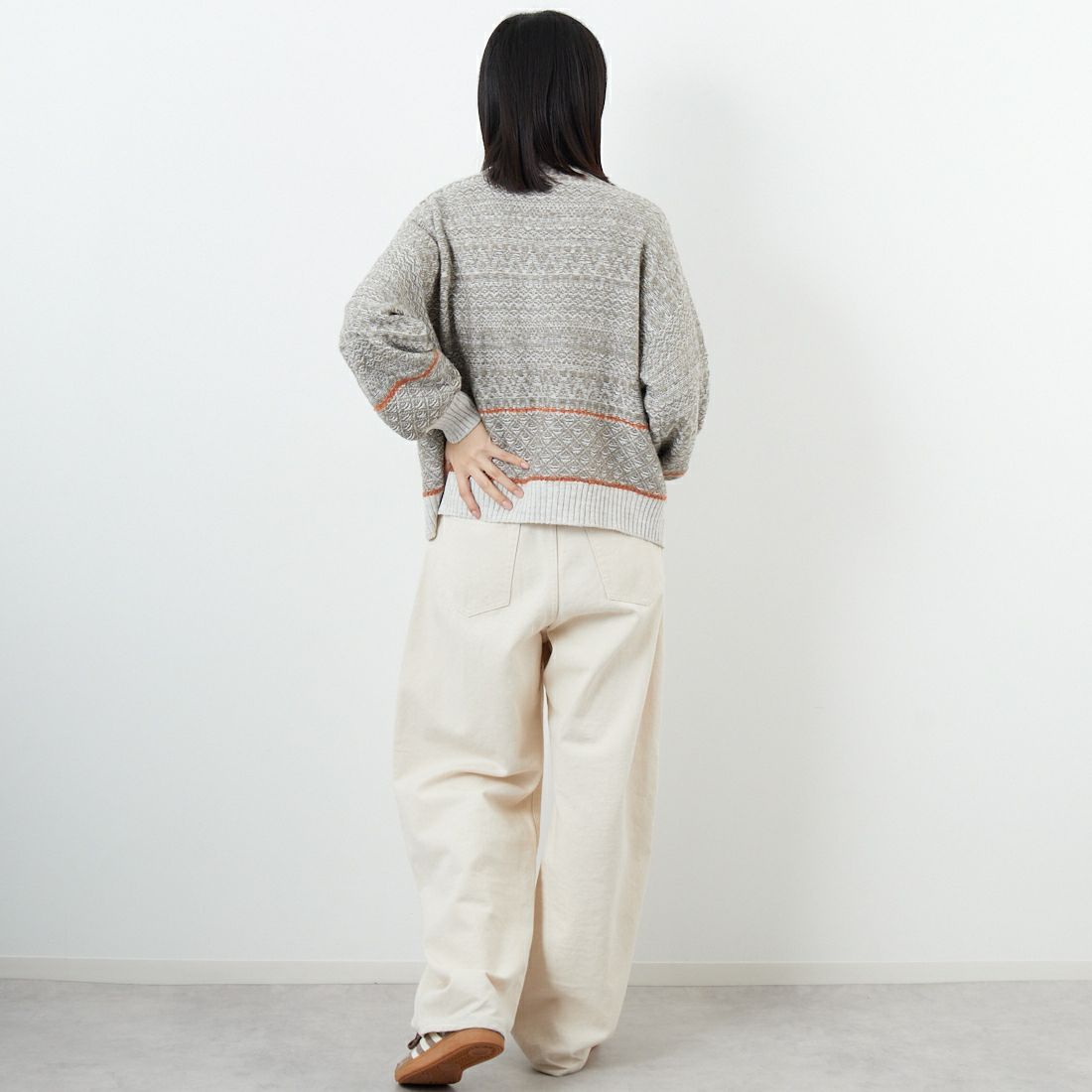 tumugu: [ツムグ] ミックスヤーンバックジャガード プルオーバー [TK25308] 84 GRAY &&モデル身長：162cm 着用サイズ：F&&