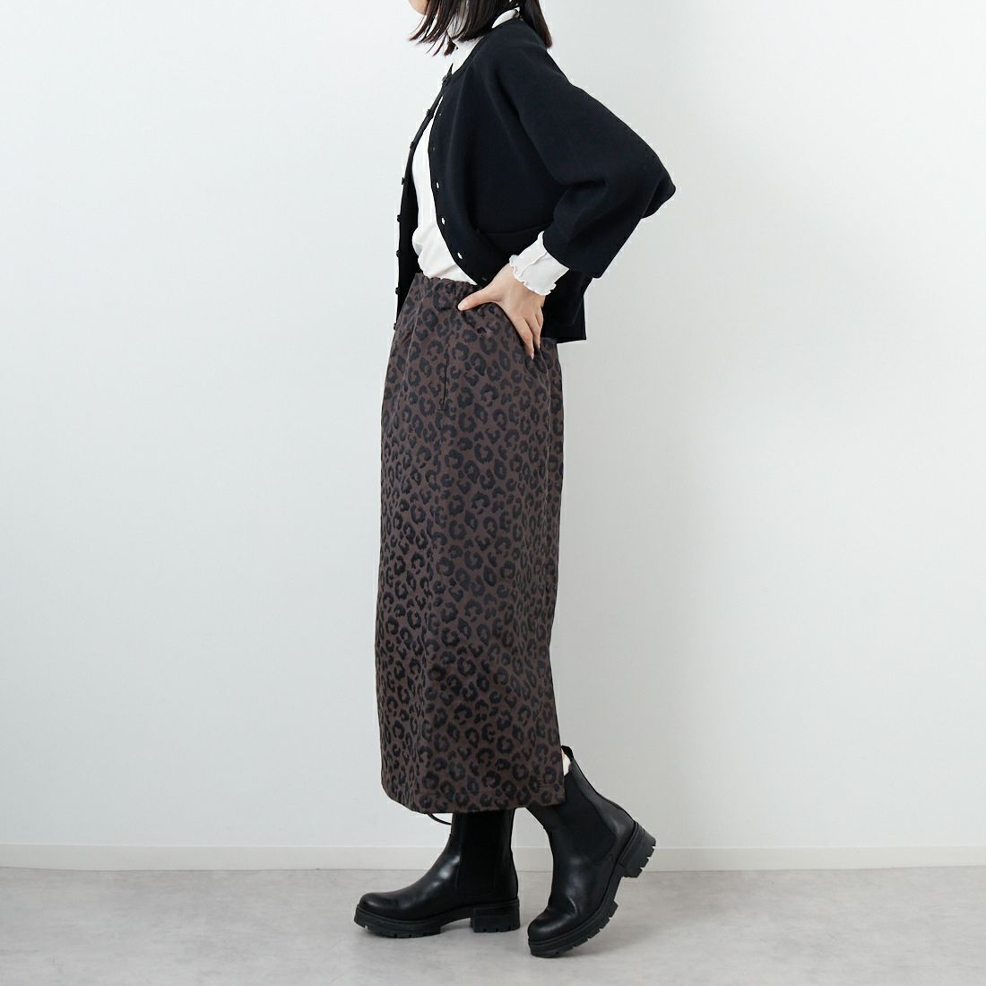 KHA:KI [カーキ] レオパードストレートスカート [MIL25FSK3099] BROWN &&モデル身長：162cm 着用サイズ：1&&