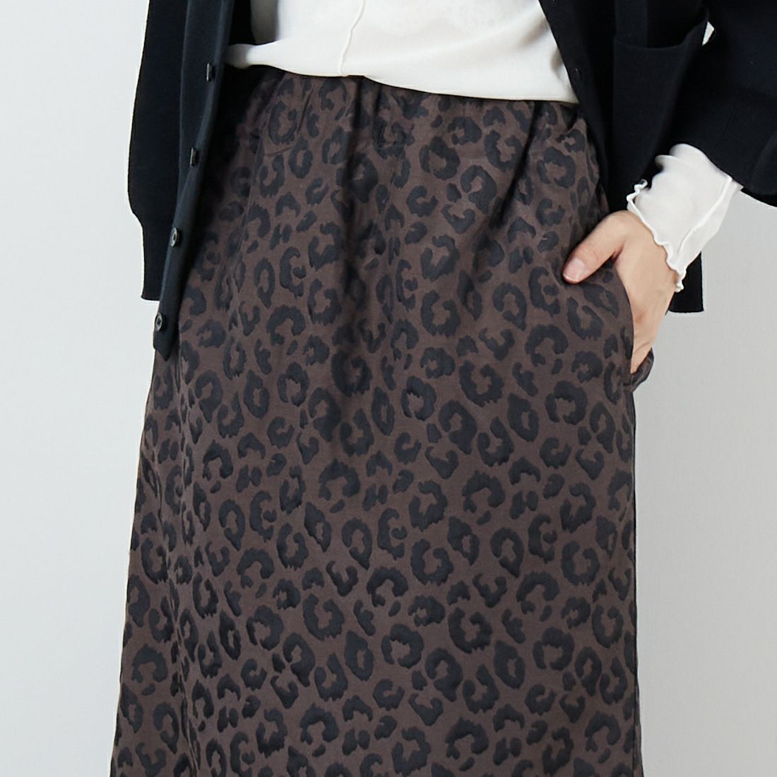 KHA:KI [カーキ] レオパードストレートスカート [MIL25FSK3099] BROWN &&モデル身長：162cm 着用サイズ：1&&