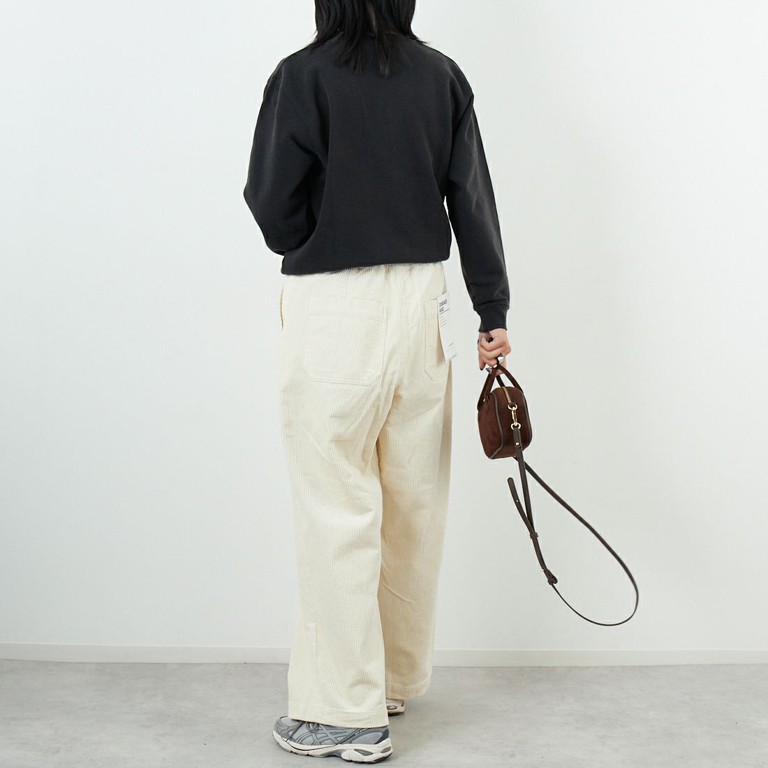 WORN FREE [ウォーン フリー] ジョン・レノン スウェット YOU ARE HERE [WFR-VTG-200003] 09 BLACK &&モデル身長：167cm 着用サイズ：S&&