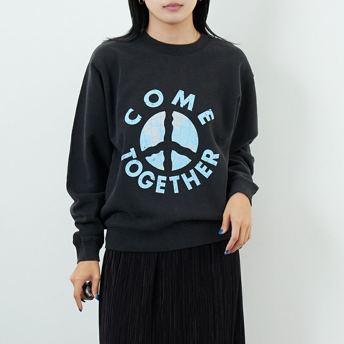 WORN FREE [ウォーン フリー] ジョン・レノン スウェット COME TOGETHER [WFR-VTG-200012] 09 BLACK &&モデル身長：167cm 着用サイズ：S&&