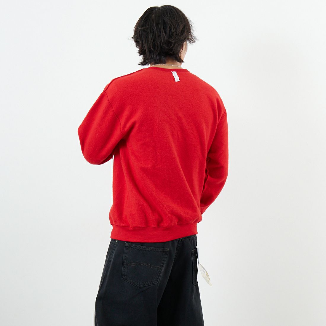 JERZEES [ジャージーズ] キャットフェイス アザーサイドクルーネックスウェット [JZ25F012] RED &&モデル身長：179cm 着用サイズ：M&&