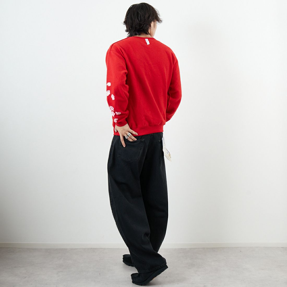 JERZEES [ジャージーズ] キャットフェイス アザーサイドクルーネックスウェット [JZ25F012] RED &&モデル身長：179cm 着用サイズ：M&&