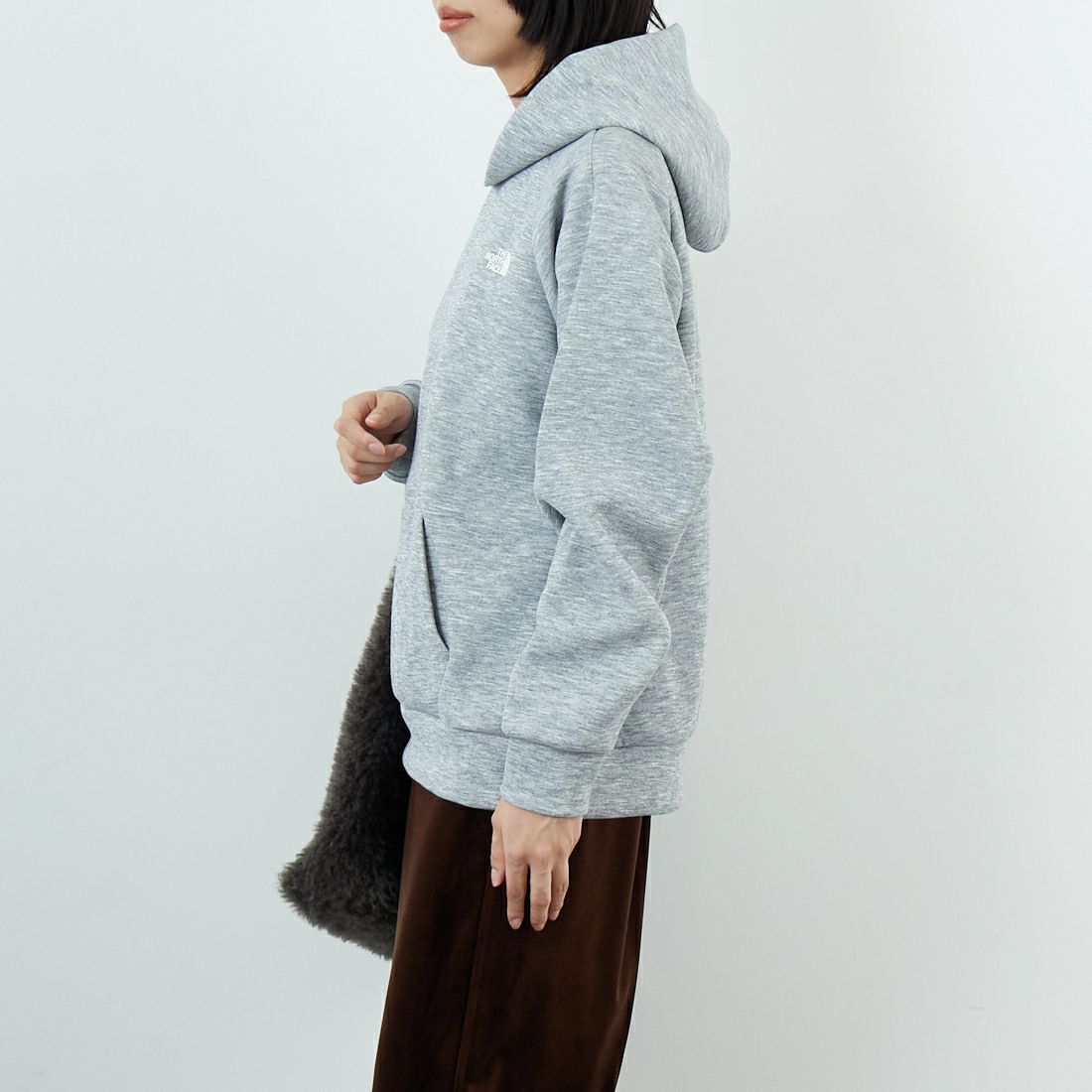 THE NORTH FACE [ザ ノースフェイス] テックエアースウェットフーディ [NT62583] Z &&モデル身長：162cm 着用サイズ：S&&