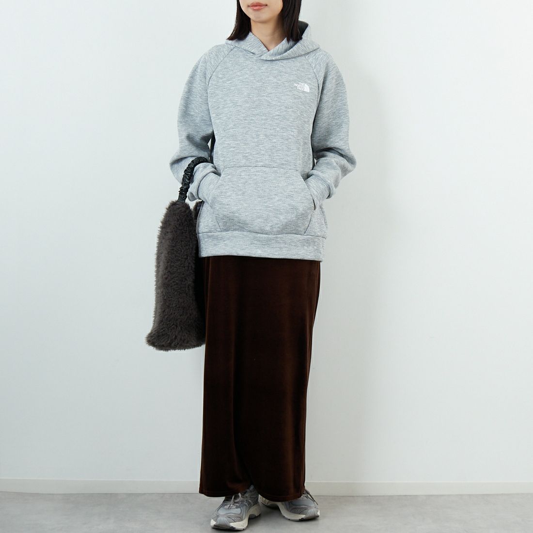 THE NORTH FACE [ザ ノースフェイス] テックエアースウェットフーディ [NT62583] Z &&モデル身長：162cm 着用サイズ：S&&