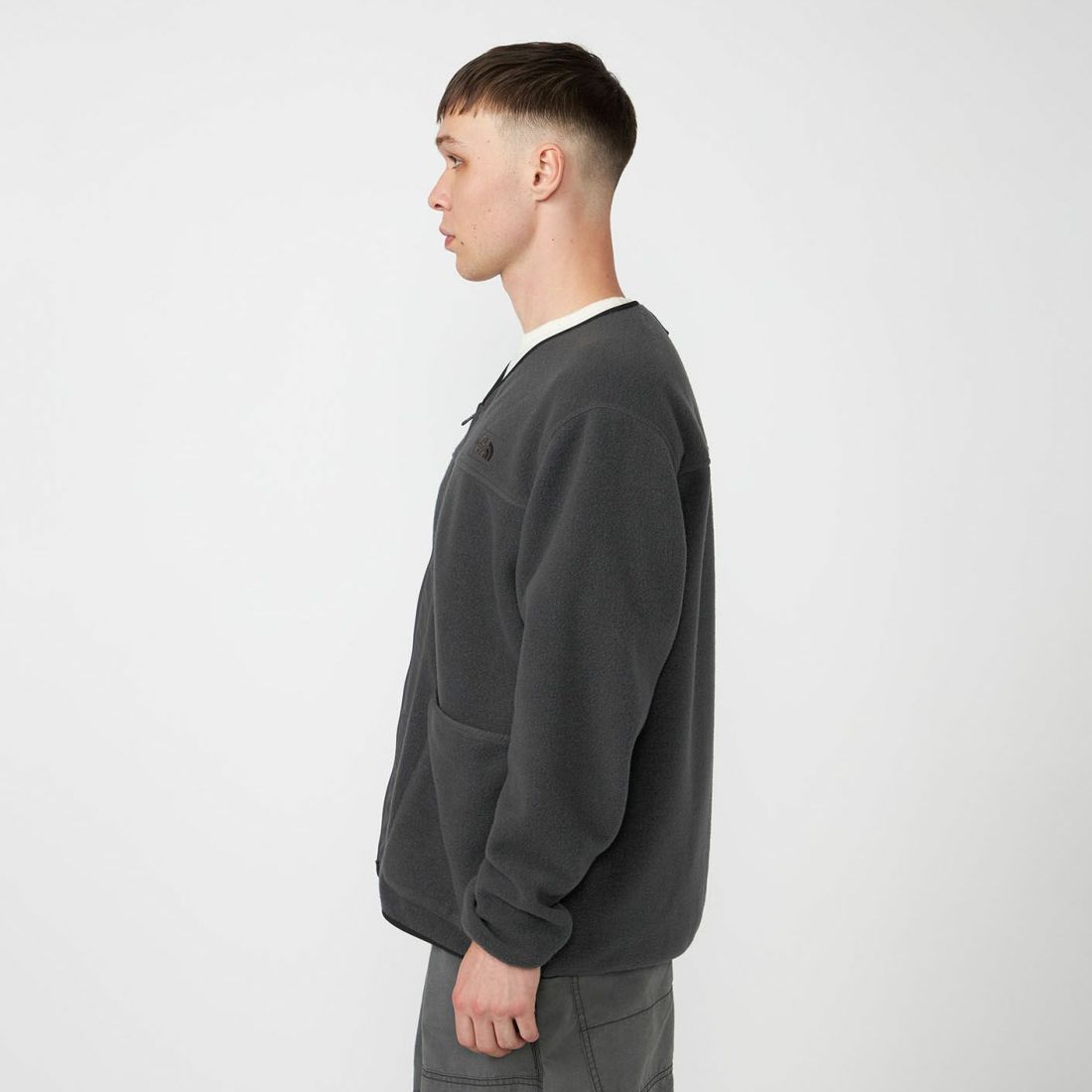 THE NORTH FACE PURPLE LABEL [ザ ノースフェイス パープルレーベル] プラスフリースフィールドカーディガン [N25FA037] AH ASPHALT &&モデル身長：175cm 着用サイズ：M&&