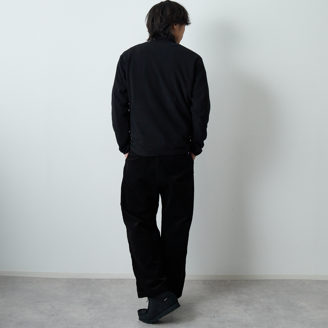 THE NORTH FACE PURPLE LABEL [ザ ノースフェイス パープルレーベル] コーデュロイ ワイドストレートフィールドパンツ [N25FC099] K BLACK &&モデル身長：179cm 着用サイズ：30&&