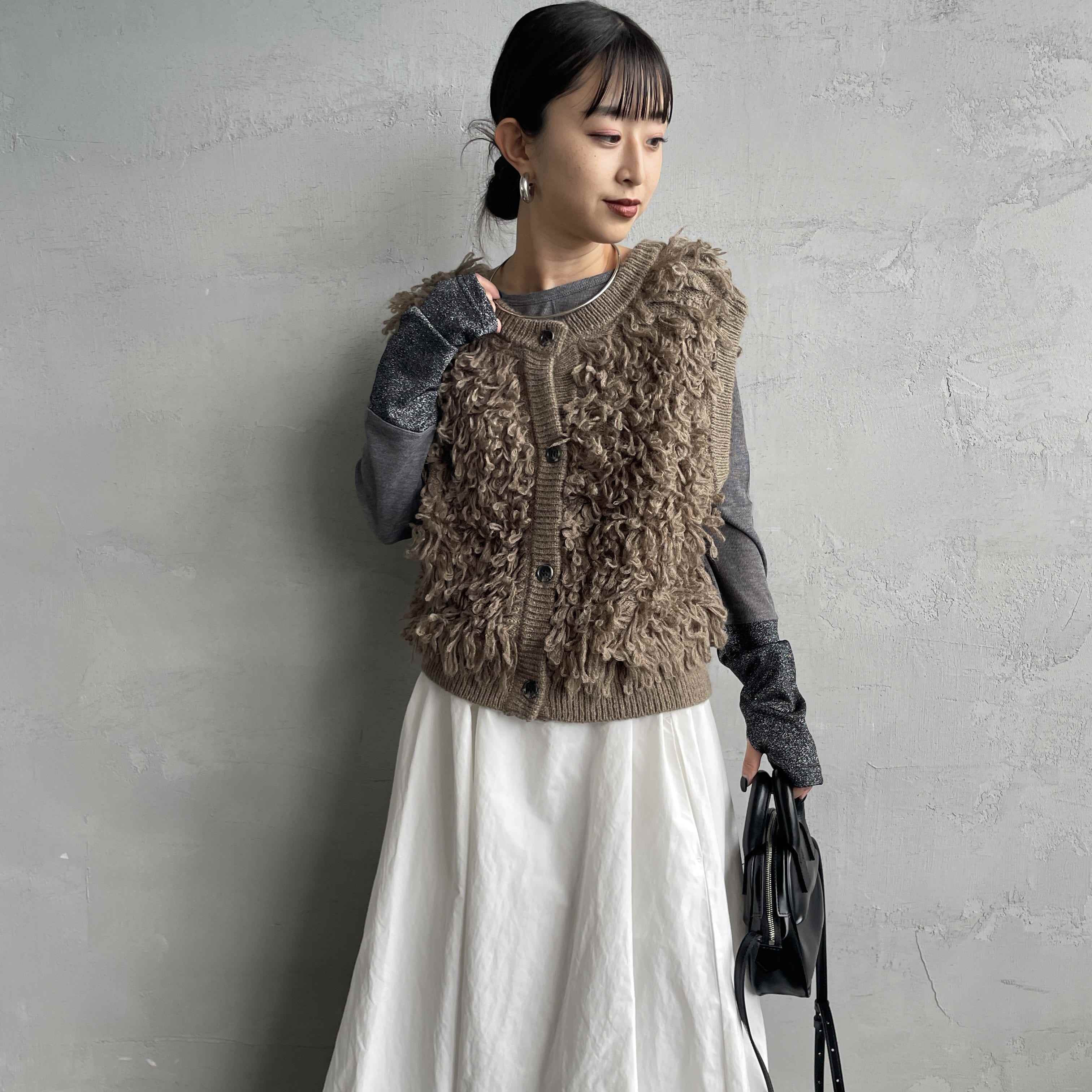 nenom [ネノム] マルチWAY フリンジショートベスト [NE25131028] 26 MOCHA &&モデル身長：150cm 着用サイズ：F&&