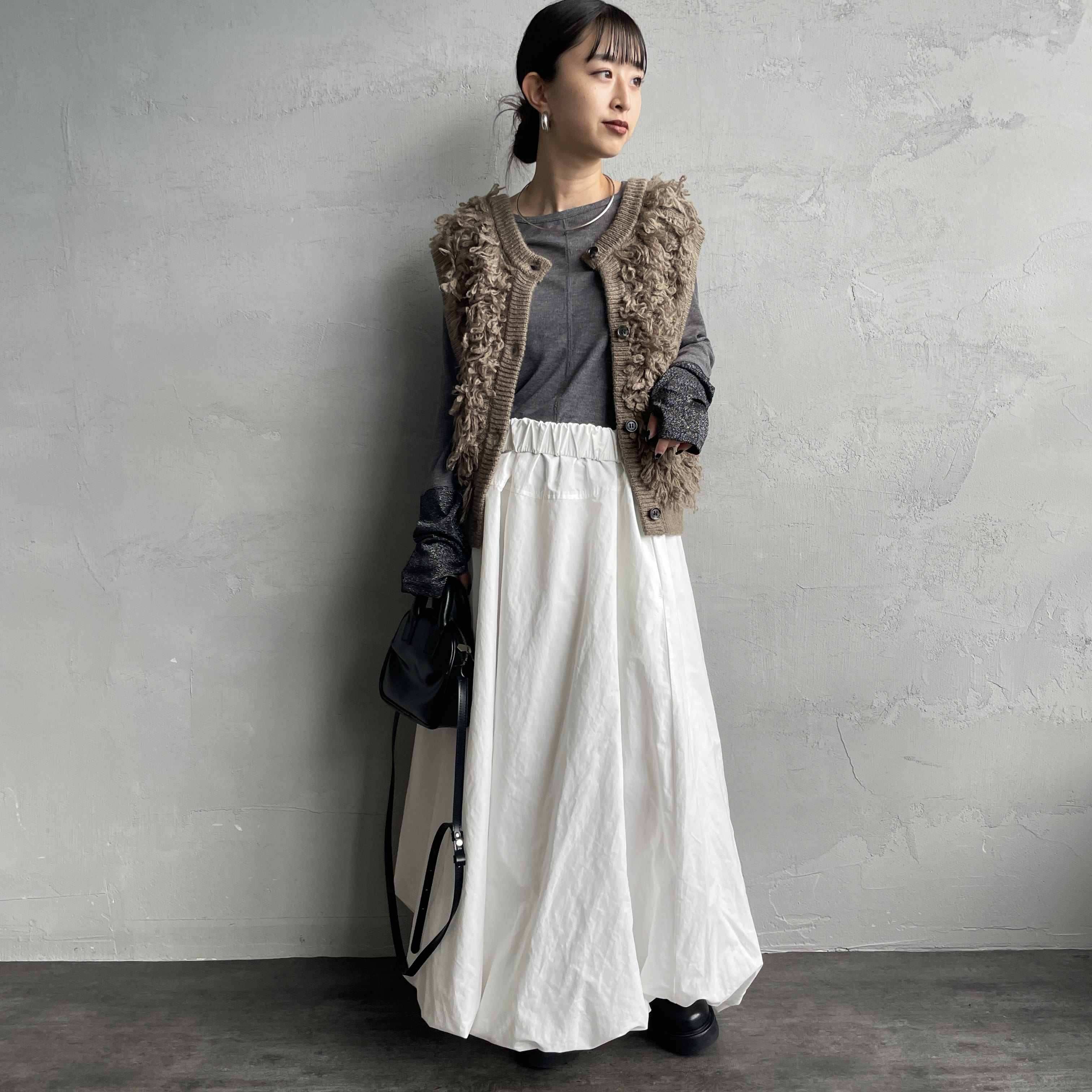 nenom [ネノム] マルチWAY フリンジショートベスト [NE25131028] 26 MOCHA &&モデル身長：150cm 着用サイズ：F&&