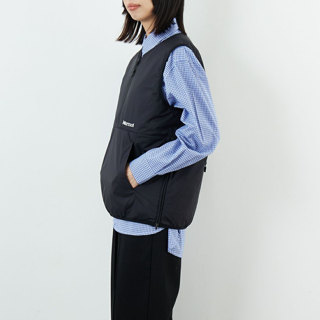 Marmot [マーモット] ライトシェイド インサレーションベスト [MTFW25UVT026] BLACK &&モデル身長：162cm 着用サイズ：S&&