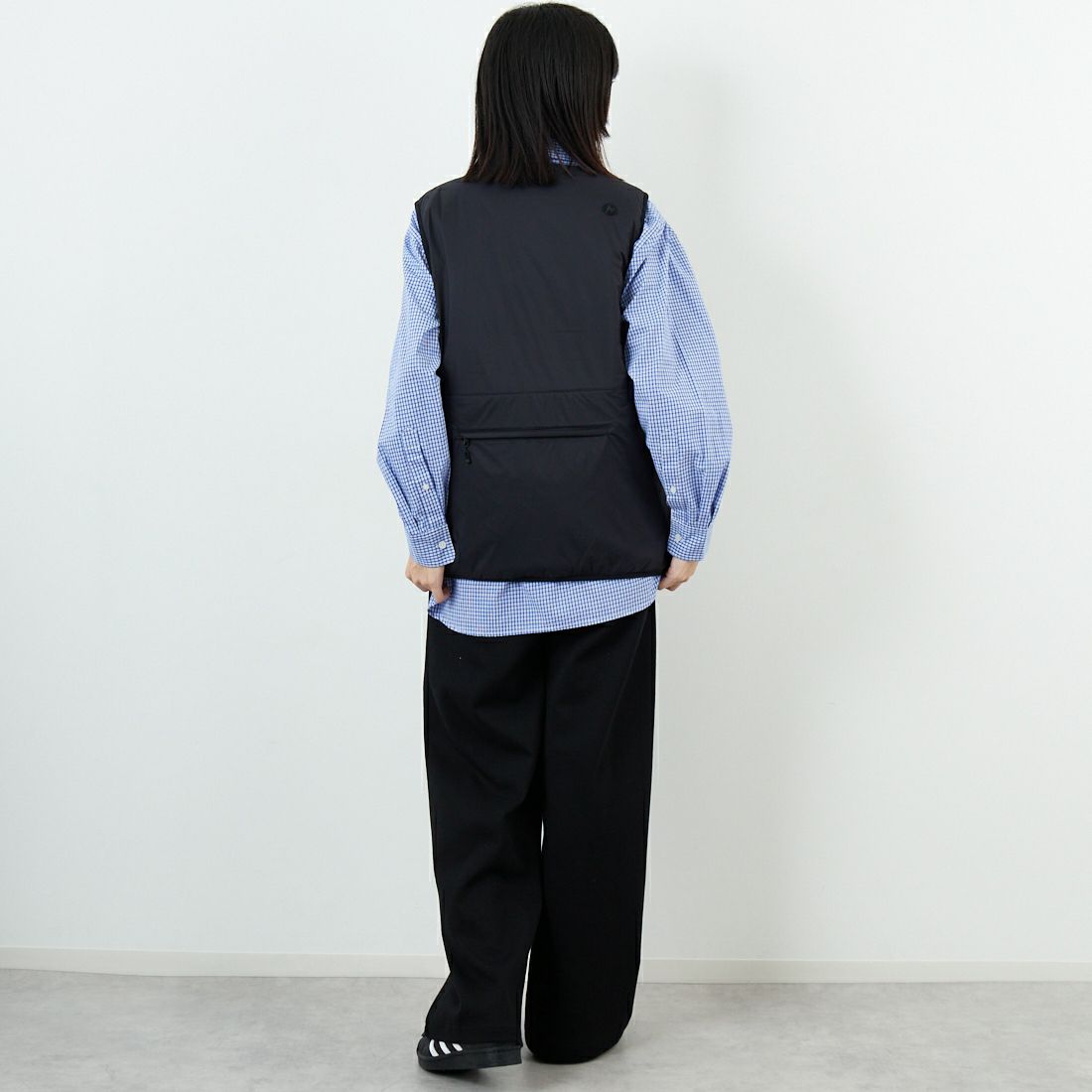 Marmot [マーモット] ライトシェイド インサレーションベスト [MTFW25UVT026] BLACK &&モデル身長：162cm 着用サイズ：S&&