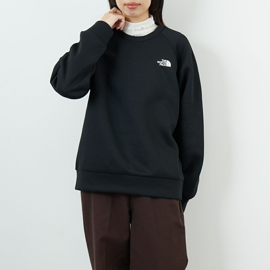 THE NORTH FACE [ザ ノースフェイス] テックエアースウェットクルー [NT62584] K &&モデル身長：162cm 着用サイズ：S&&