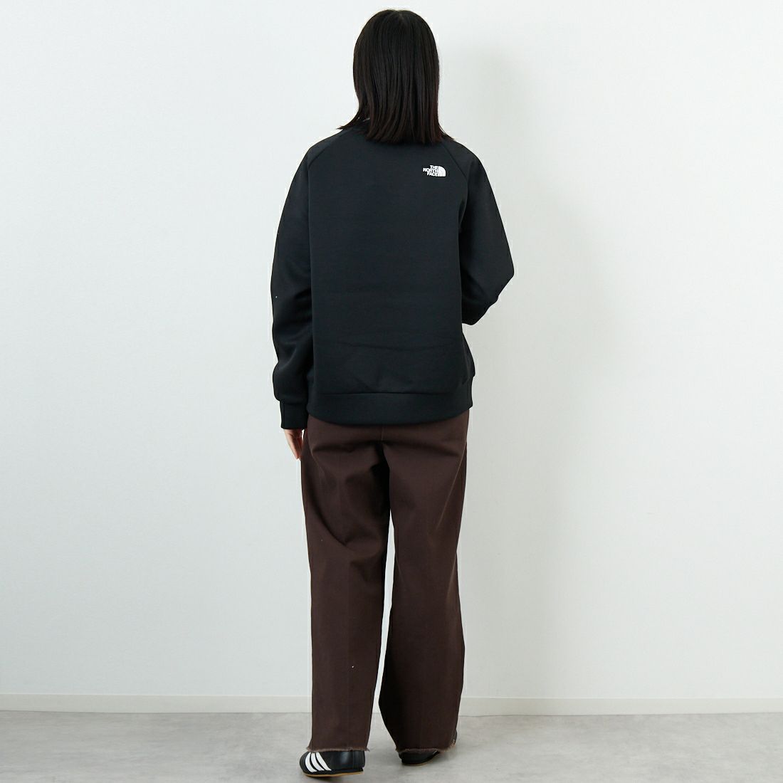 THE NORTH FACE [ザ ノースフェイス] テックエアースウェットクルー [NT62584] K &&モデル身長：162cm 着用サイズ：S&&