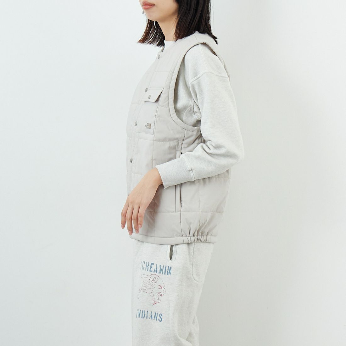 THE NORTH FACE [ザ ノースフェイス] メドウウォームベスト [NY82530] FI &&モデル身長：162cm 着用サイズ：S&&