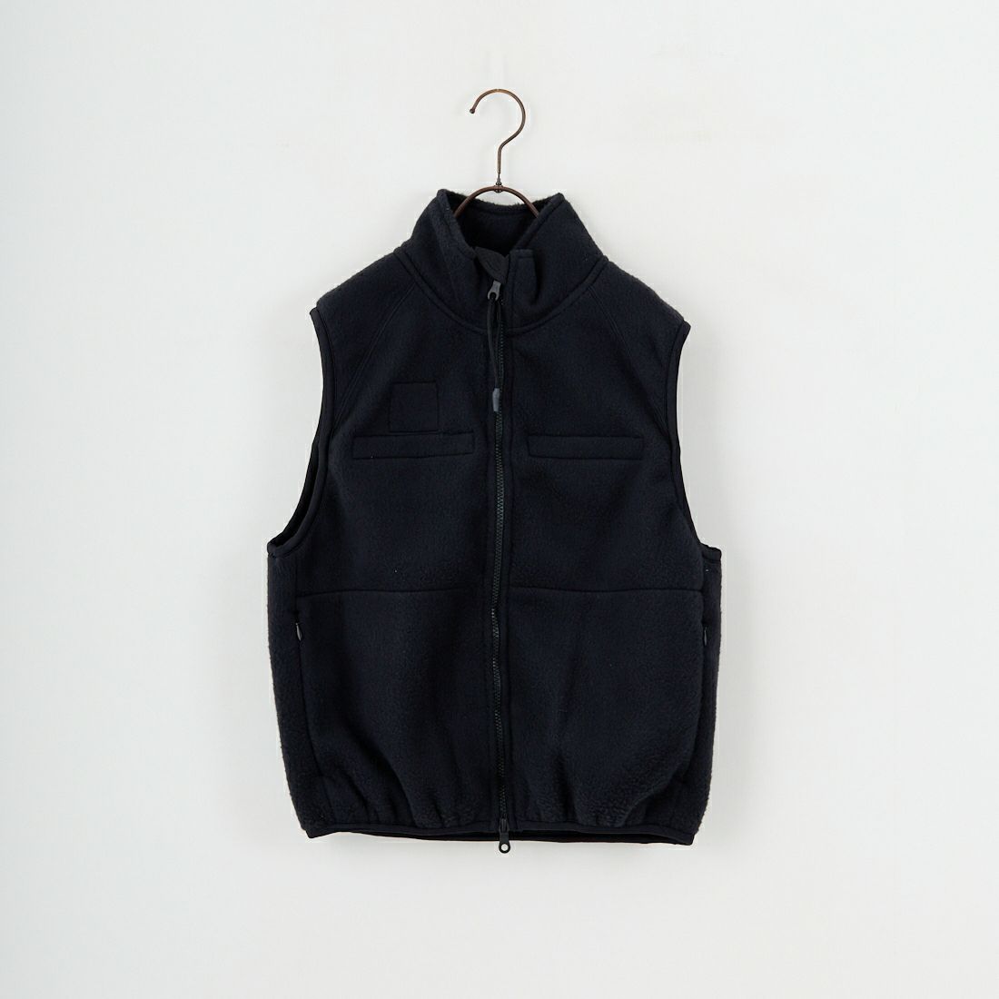 02 BLACK