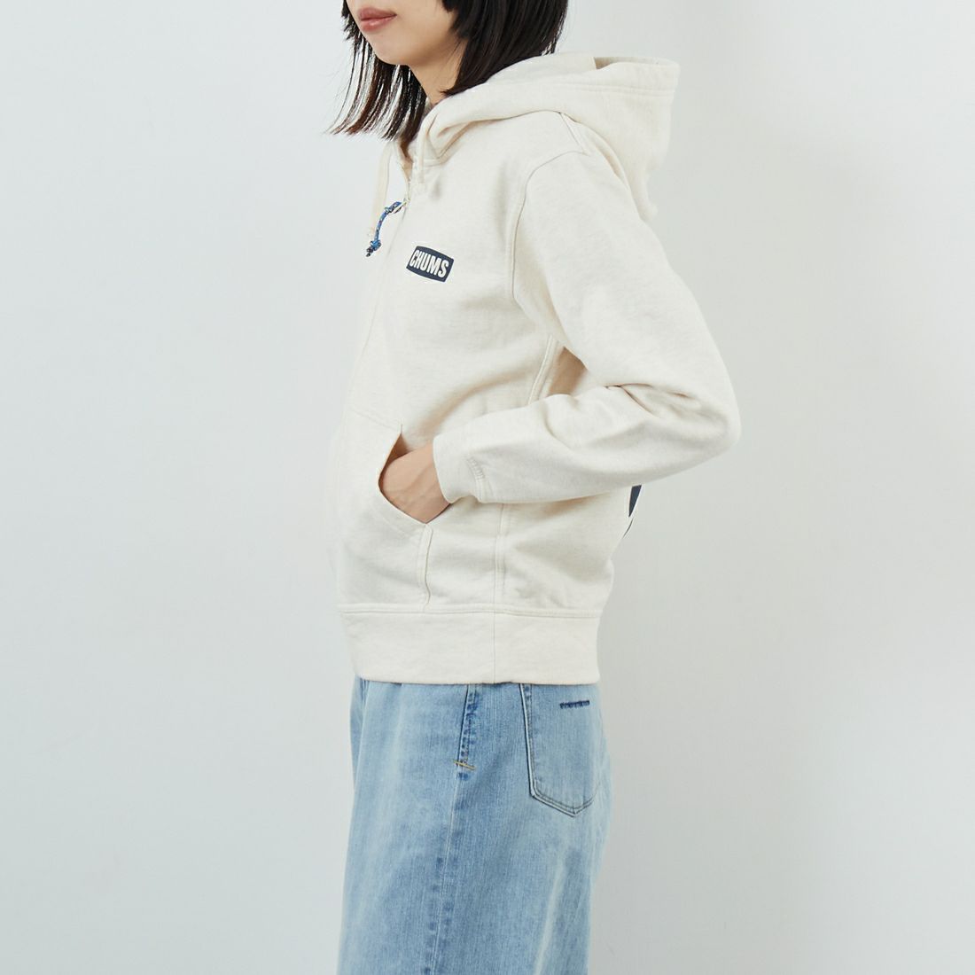 CHUMS [チャムス] ブービーロゴジップパーカー [CH10-1522] W095 H.NA/ &&モデル身長：162cm 着用サイズ：WM&&