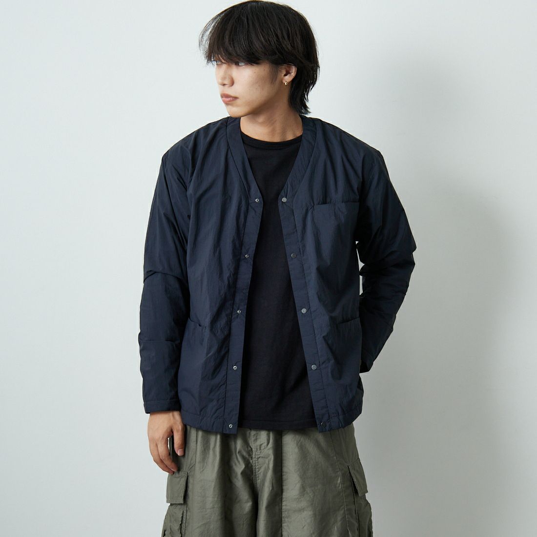 MIZUNO [ミズノ] ブレスサーモ サーマルメッシュノーカラージャケット [B2MEC504] 09 ﾌﾞﾗｯｸ &&モデル身長：179cm 着用サイズ：M&&