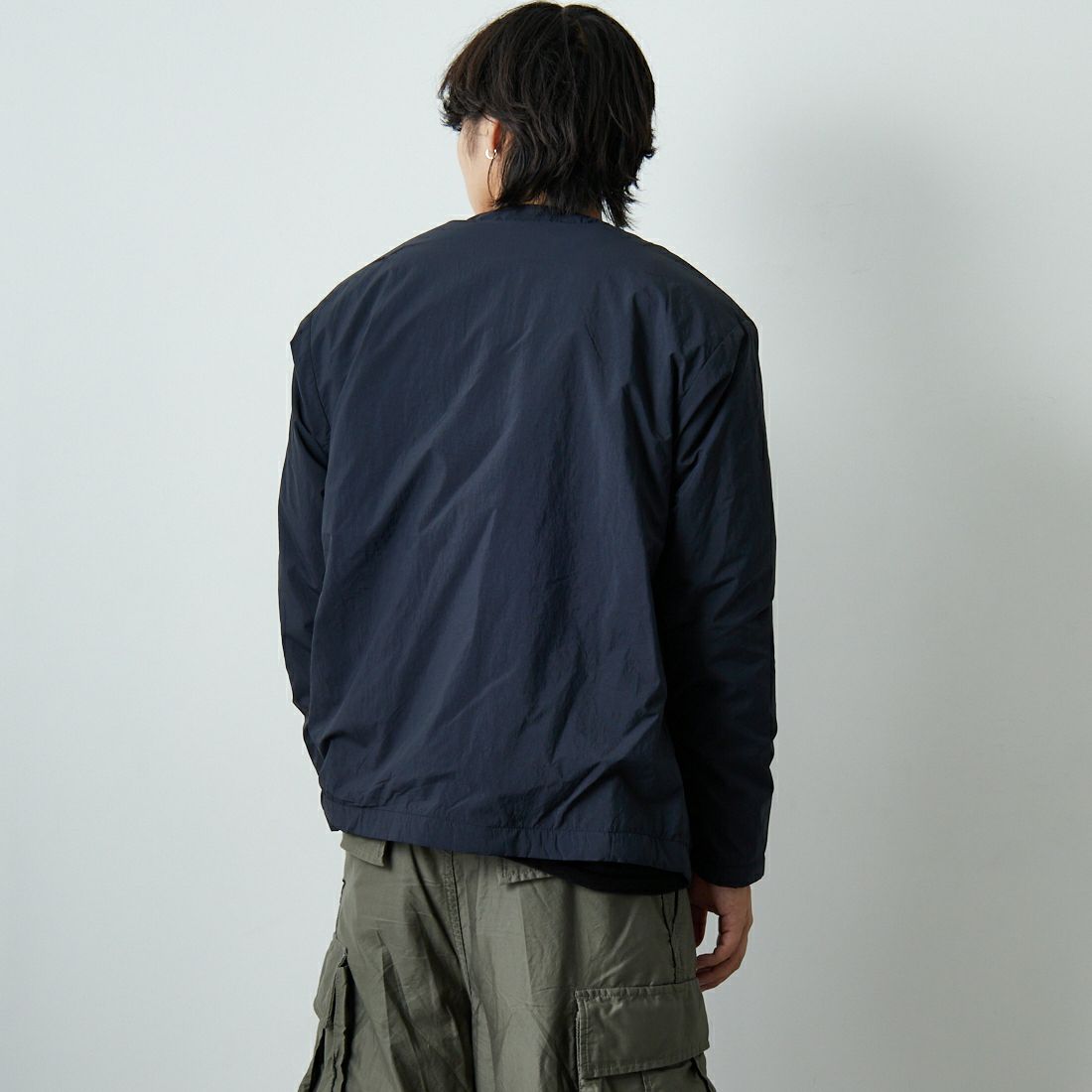 MIZUNO [ミズノ] ブレスサーモ サーマルメッシュノーカラージャケット [B2MEC504] 09 ﾌﾞﾗｯｸ &&モデル身長：179cm 着用サイズ：M&&