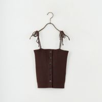 28 BROWN&&モデル身長：150cm 着用サイズ：F&&
