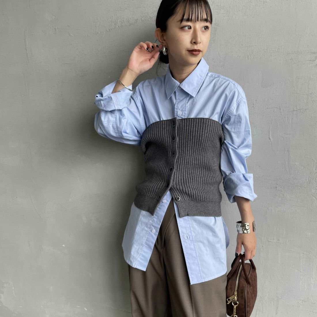 nenom [ネノム] マルチWAY フロントボタンリブニットビスチェ [NE25131033] 07 GRAY&&モデル身長：150cm 着用サイズ：F&&