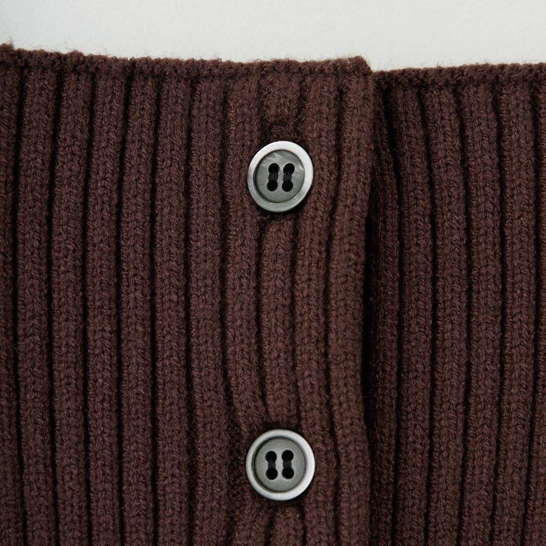 nenom [ネノム] マルチWAY フロントボタンリブニットビスチェ [NE25131033] 28 BROWN