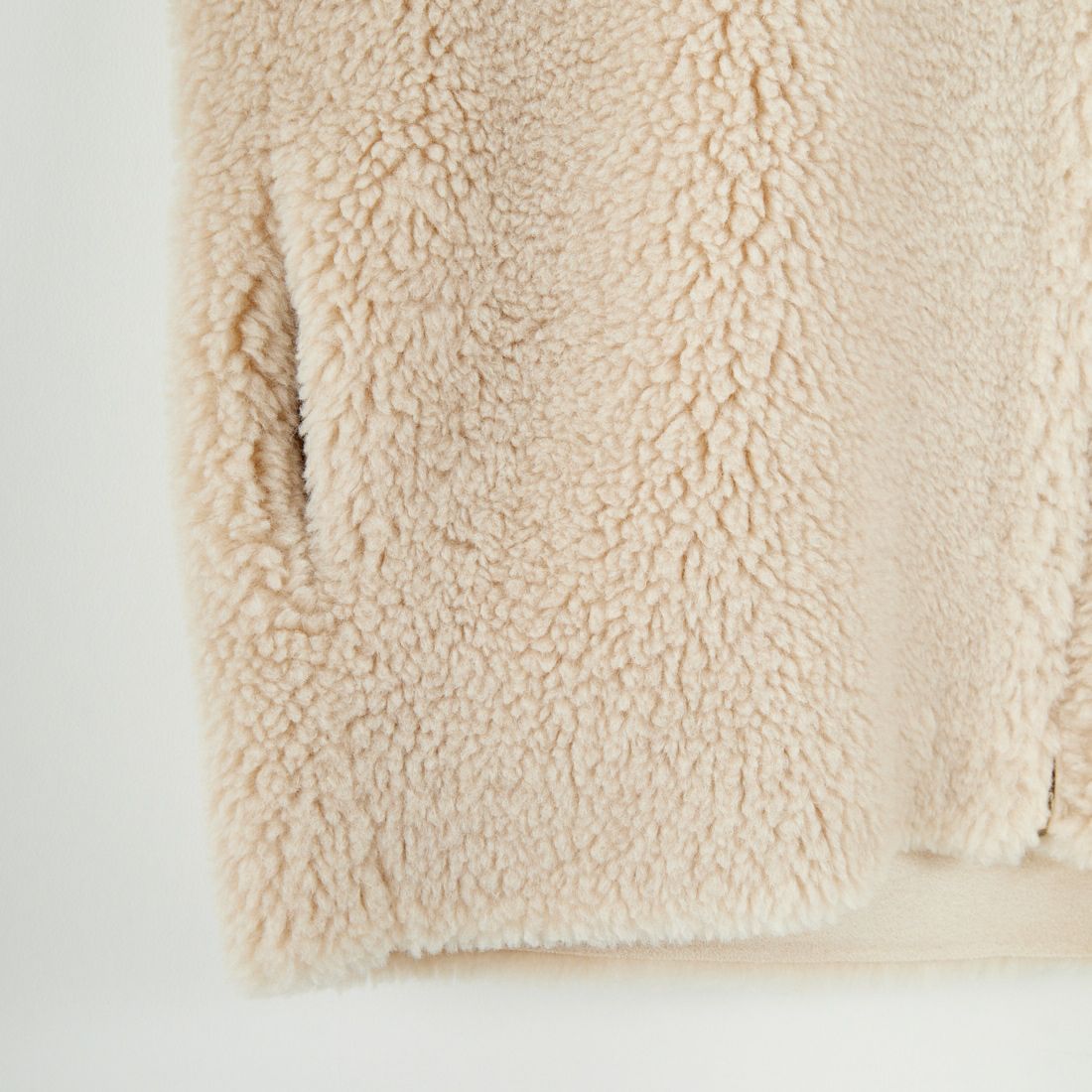 MICA&DEAL [マイカアンドディール] リバーシブルノーカラーボアコート [0125307267] BEIGE