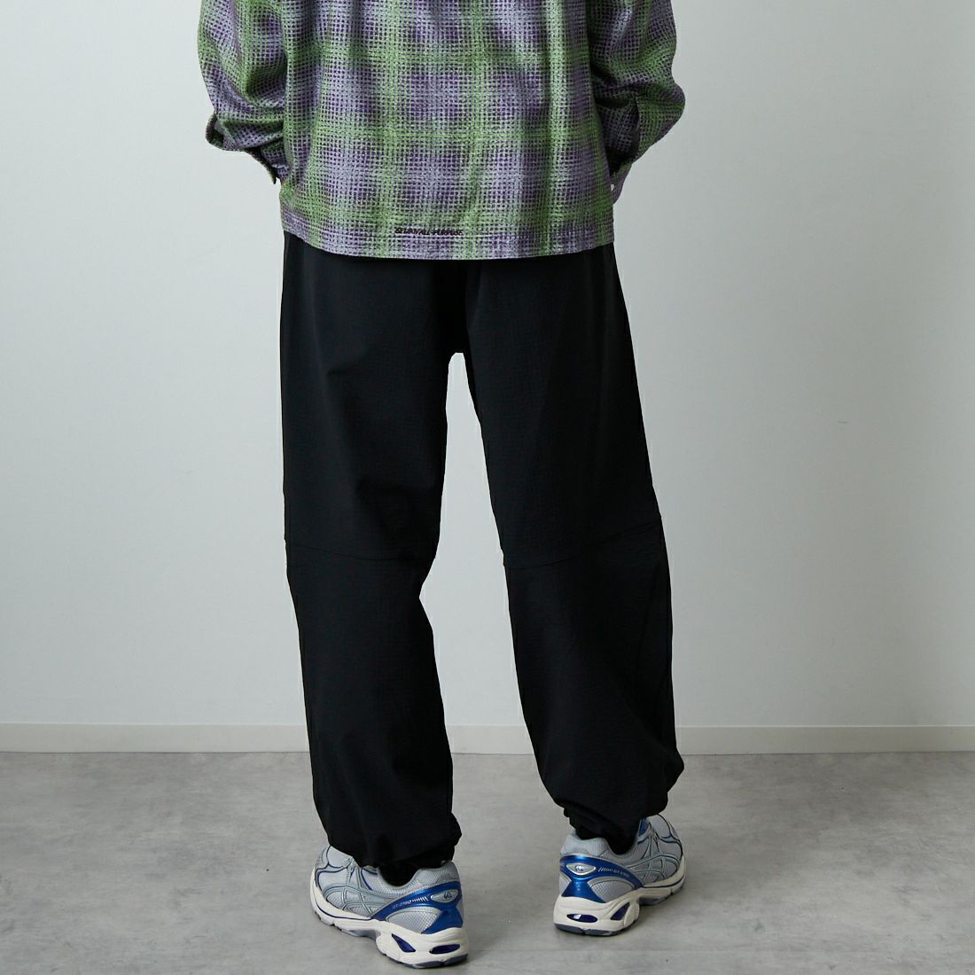 MIZUNO [ミズノ] ウォーターリパレントストレッチワイドテーパードパンツ [B2MFC502] 09 ﾌﾞﾗｯｸ &&モデル身長：179cm 着用サイズ：M&&