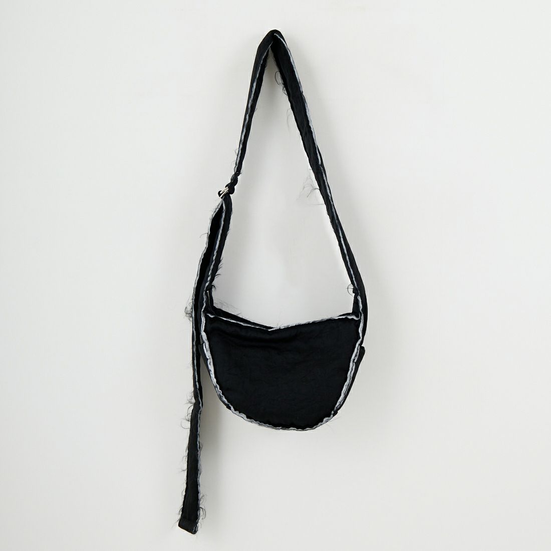 Name. [ネーム] アニーパファータウンムーンバッグ [NMAC-014] BLACK