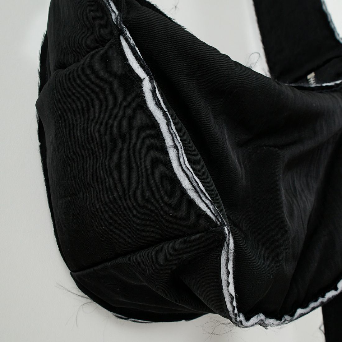 Name. [ネーム] アニーパファータウンムーンバッグ [NMAC-014] BLACK