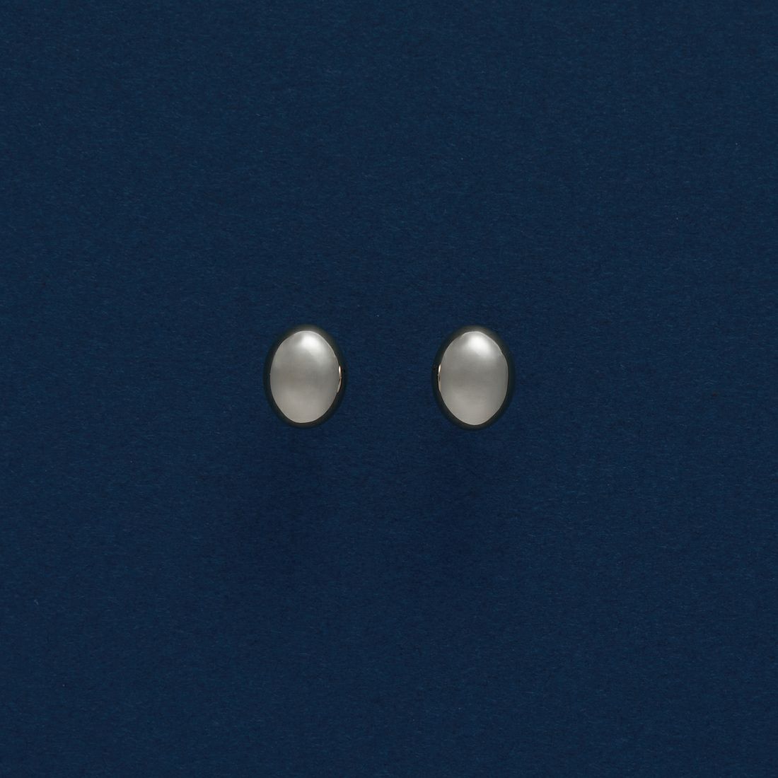 Baqless [バックレス] アミティ エッグ シルバー ピアス [AM-EG-SV] SILVER