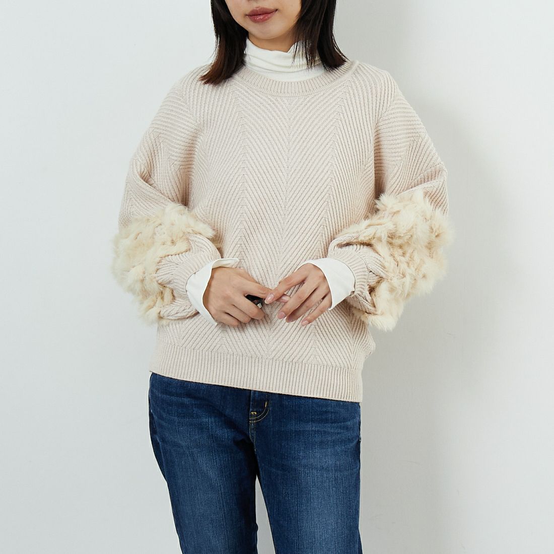 TORRAZZO DONNA [トラッゾドンナ] ラビット ファー ニットカーディガン [6262-467] 09 IVORY &&モデル身長：162cm 着用サイズ：F&&