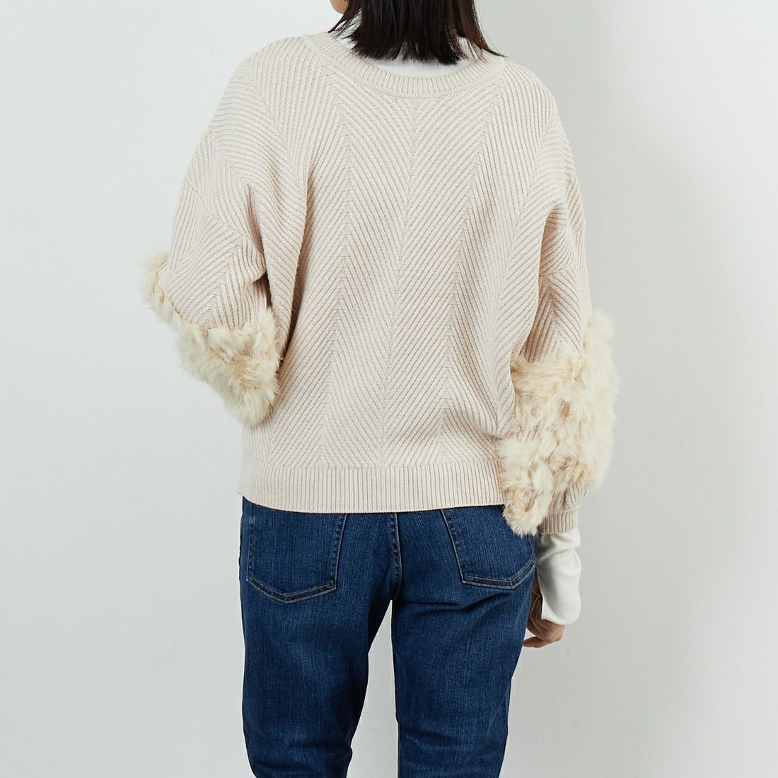 TORRAZZO DONNA [トラッゾドンナ] ラビット ファー ニットカーディガン [6262-467] 09 IVORY &&モデル身長：162cm 着用サイズ：F&&