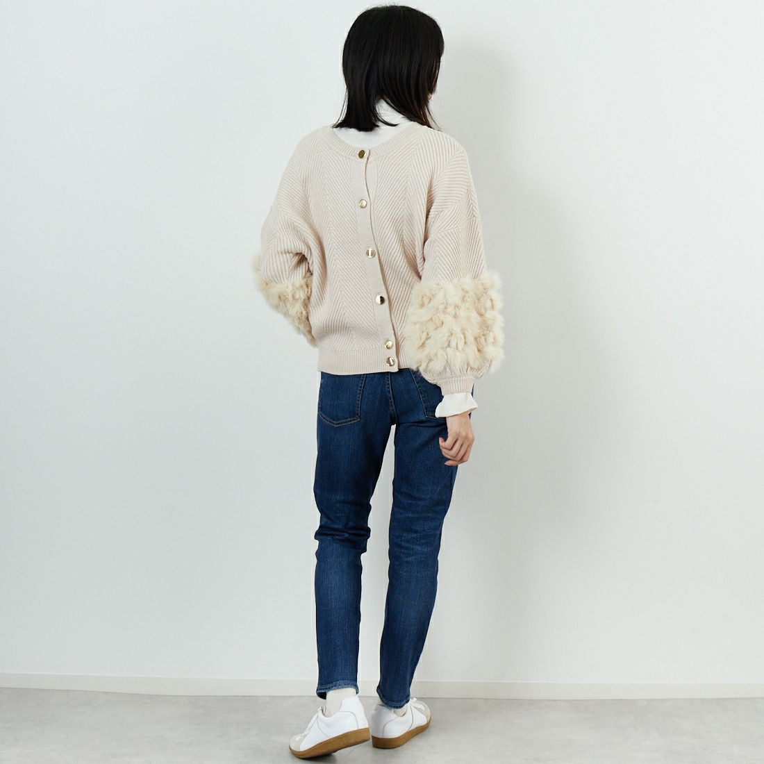 TORRAZZO DONNA [トラッゾドンナ] ラビット ファー ニットカーディガン [6262-467] 09 IVORY &&モデル身長：162cm 着用サイズ：F&&