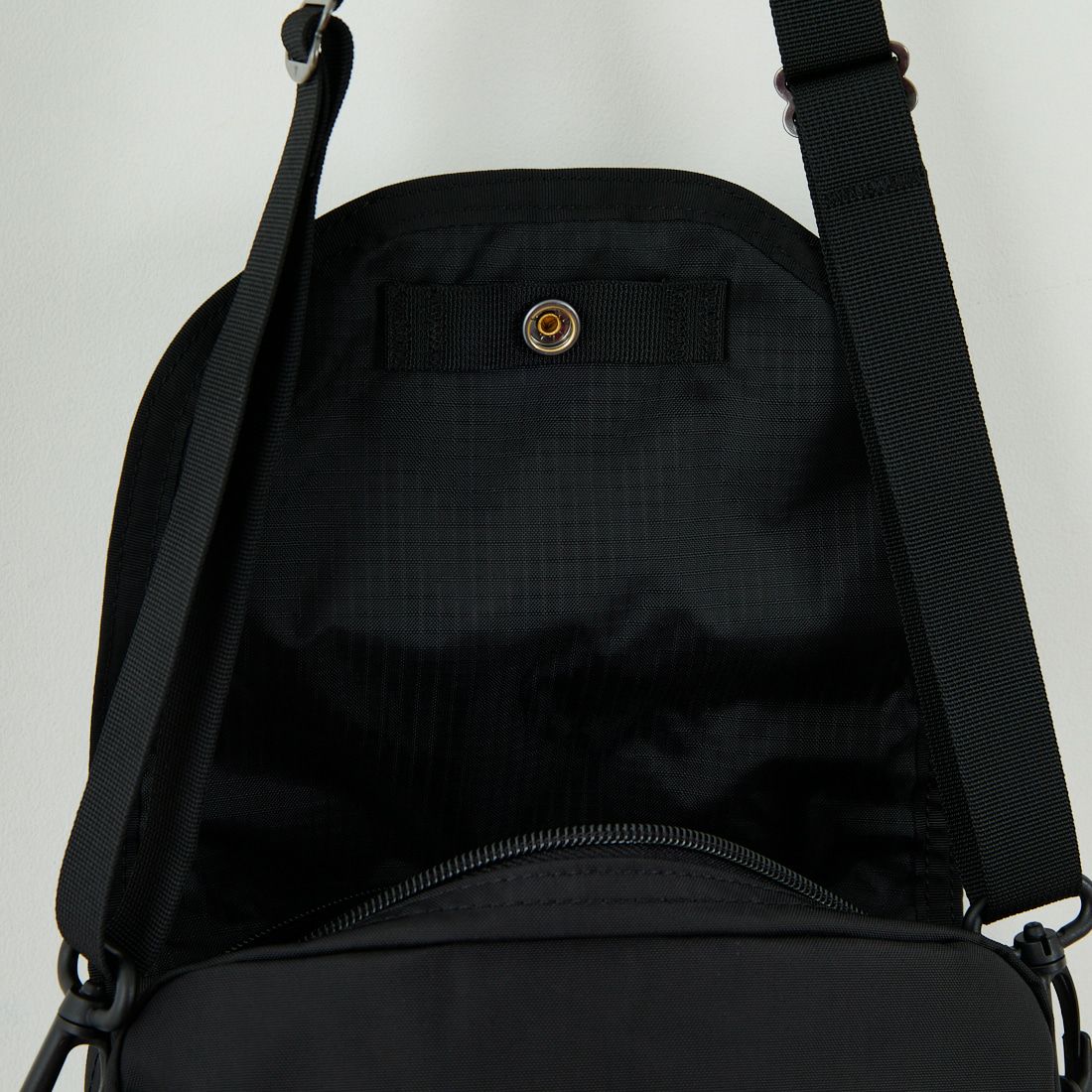 GREGORY [グレゴリー] ラフィンショルダーバッグ [LAUGHING-SHOULDER] ﾌﾞﾗｯｸ