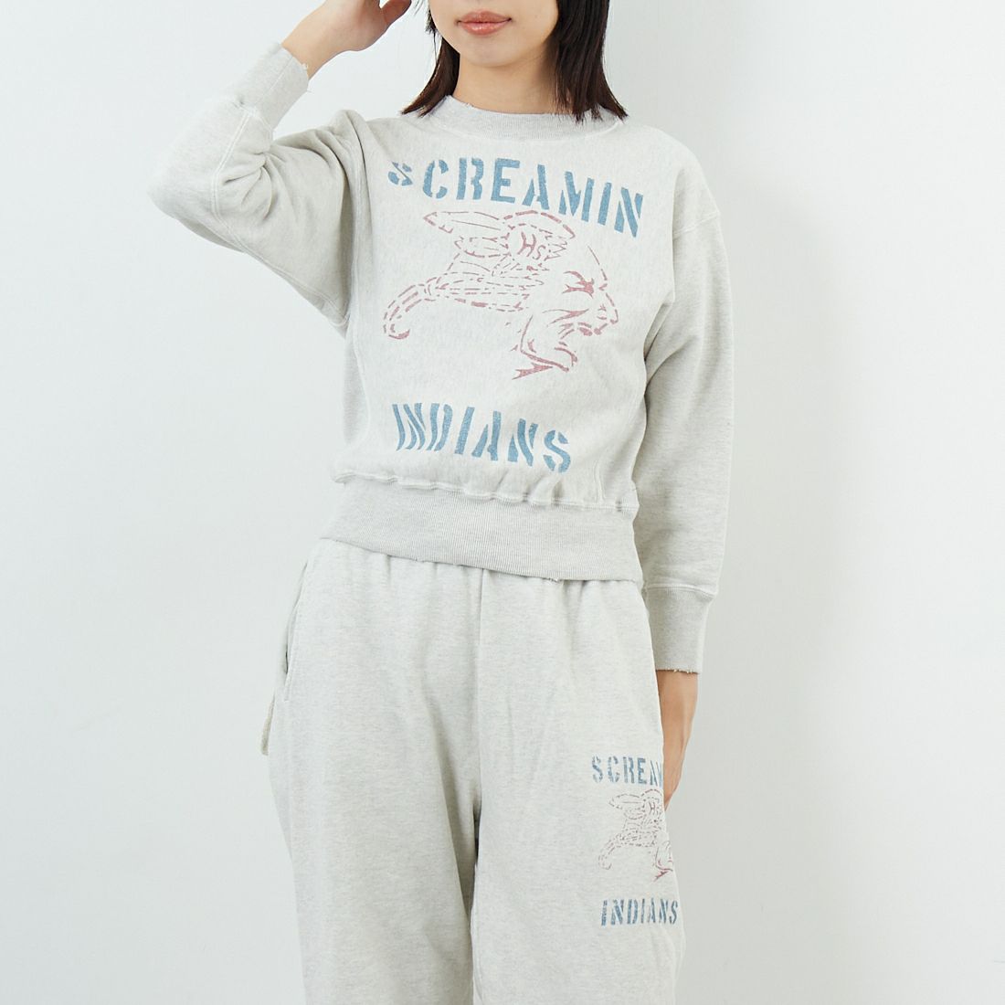 BOW WOW [バウワウ] SCREAMIN INDIANS エイジドスウェットシャツ [BW252-SIS] AGED OATME &&モデル身長：162cm 着用サイズ：XS&&