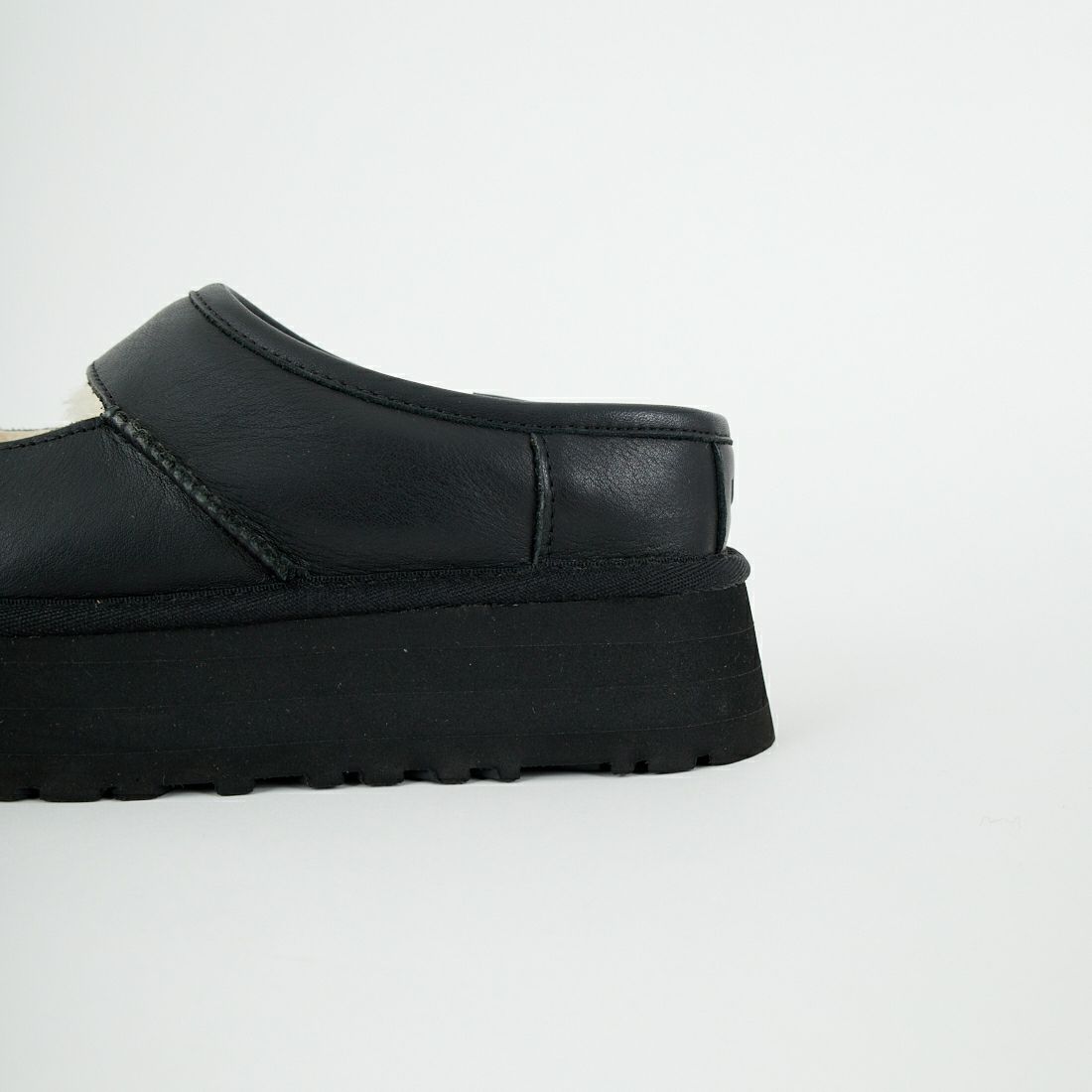 UGG [アグ] ビア メリージェーン LTHR [1172871] BLACK