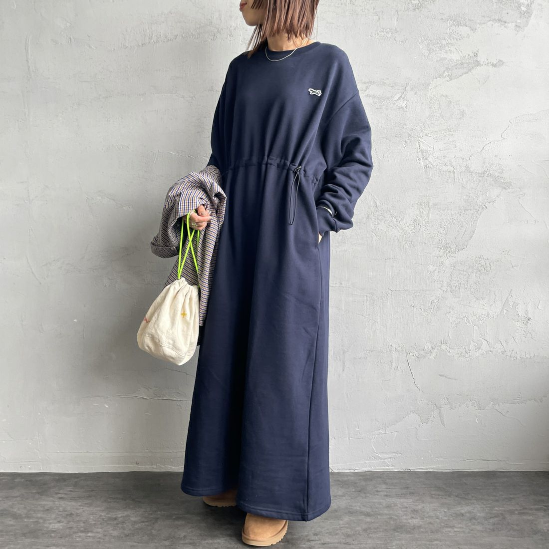 THE FOX [ザフォックス] ウエストドローコード スウェットワンピース [JFL25AW-07-JF] NAVY &&モデル身長：159cm 着用サイズ：M&&