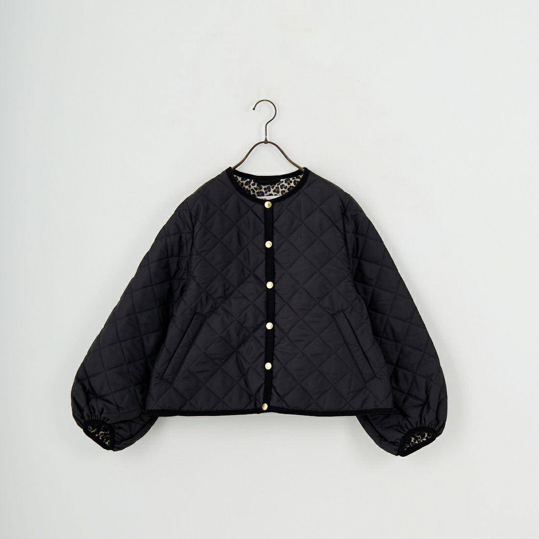 AD01 BK/LE