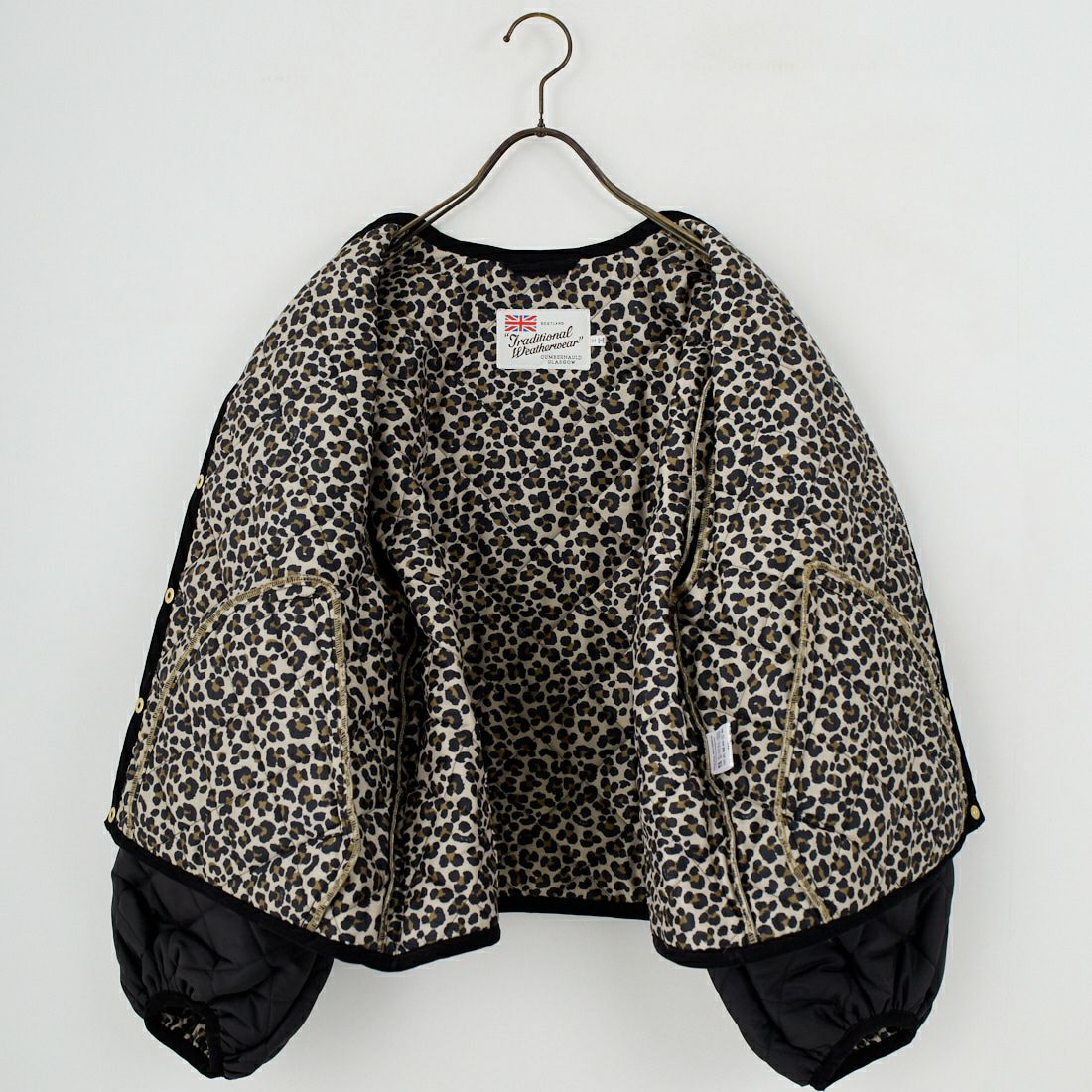 Traditional Weatherwear [トラディショナル ウェザーウェア] アークリー パフスリーブ レオ [L252APQCO0492AD] AD01 BK/LE
