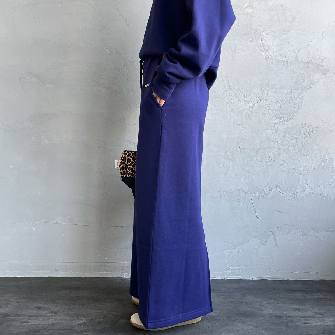 Health knit [ヘルスニット] クラシックスウェット ナローロングスカート [HR25F-L271IN-JF] NAVY &&モデル身長：158cm 着用サイズ：M&&