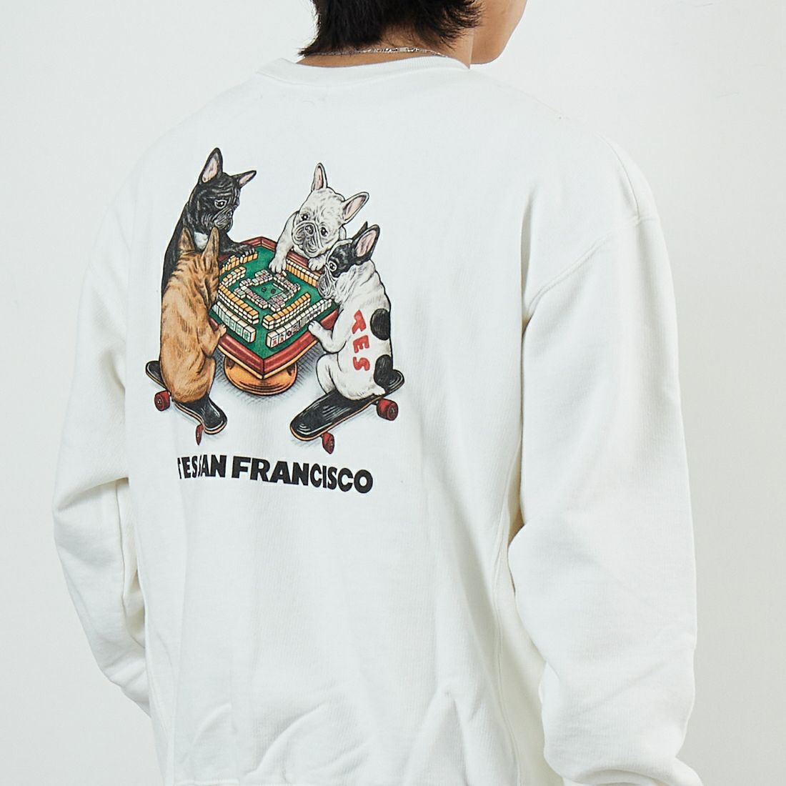 The Endless Summer [エンドレスサマー] YAKUMAN クルーネックスウェット [FH-25774325] 07 WHITE &&モデル身長：179cm 着用サイズ：M&&