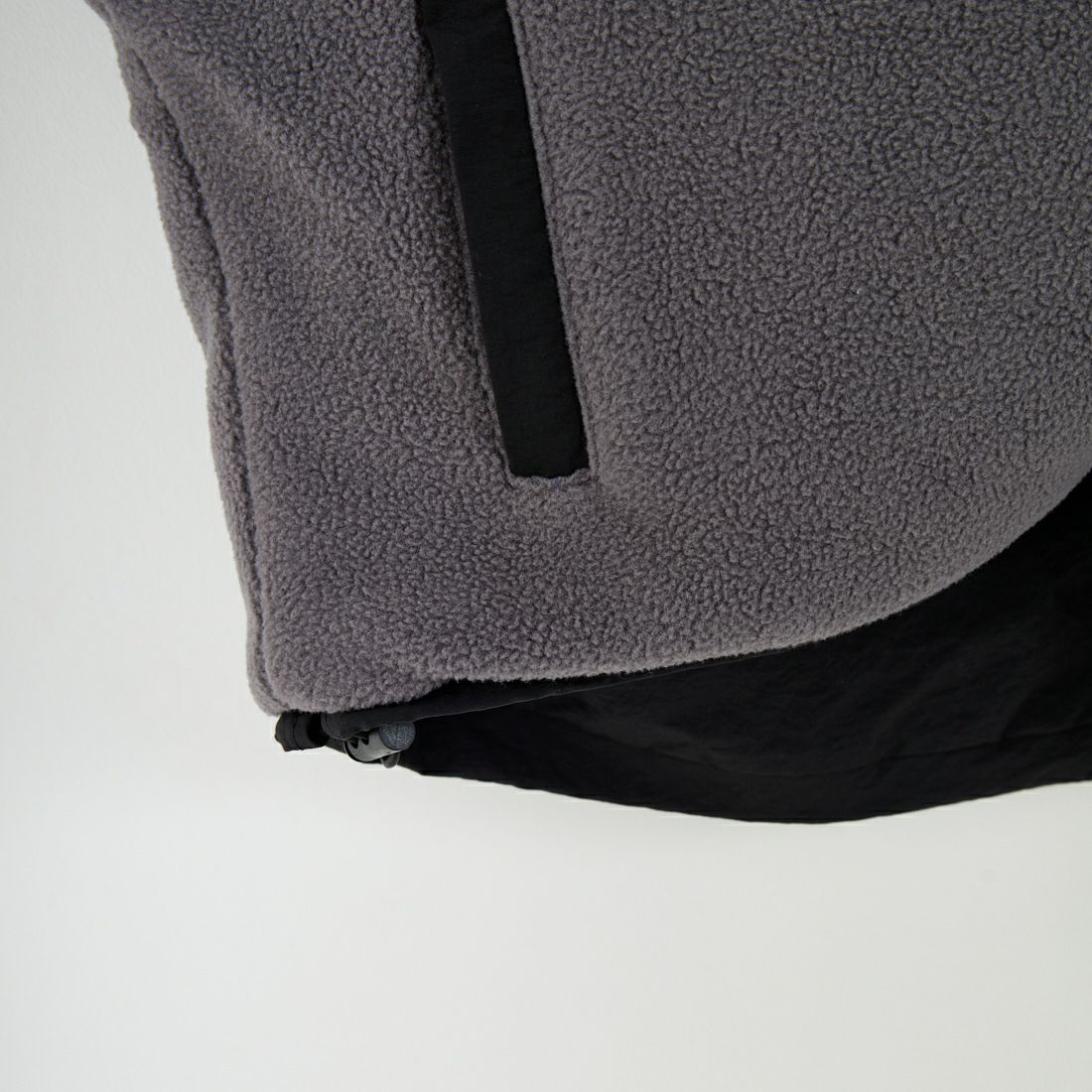 frostline [フロストライン] 別注 リバーシブルフードブルゾン [FL15-JK-IN5-JF] BLACK