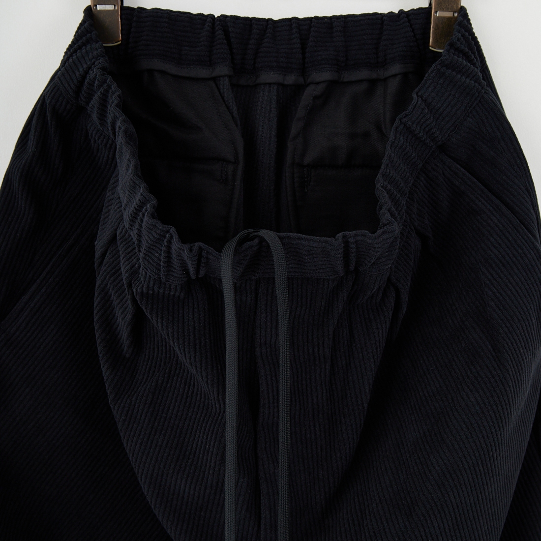 Noir Fabrik [ヌワールファブリック] トリコットコーディロイ ワイドタックイージーパンツ [NF-254-037] 61 BLK