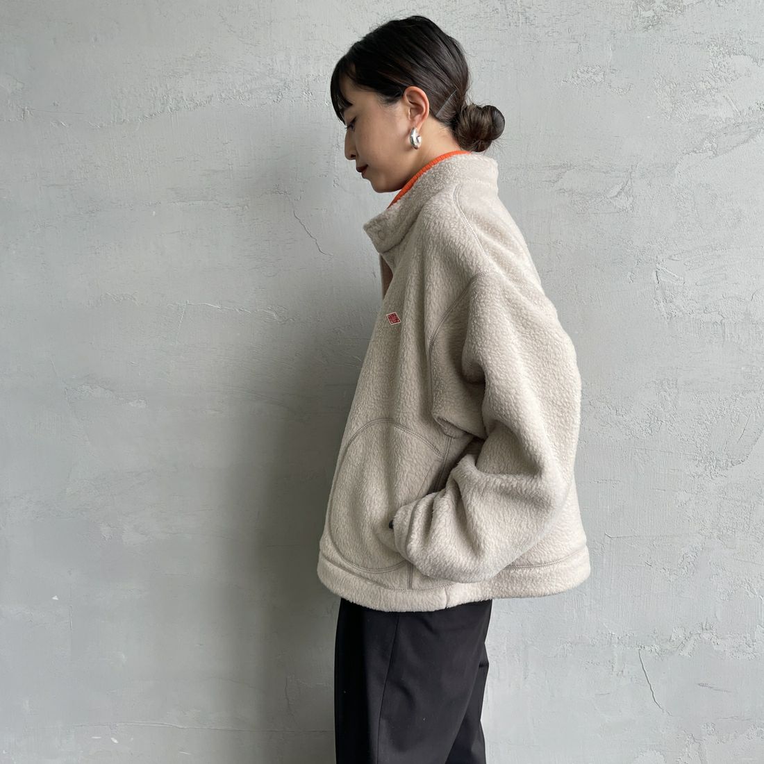 DANTON [ダントン] ダブルフェイスボア スタンドカラージャケット [DT-A0699WNN] BEIGE &&モデル身長：150cm 着用サイズ：M&&